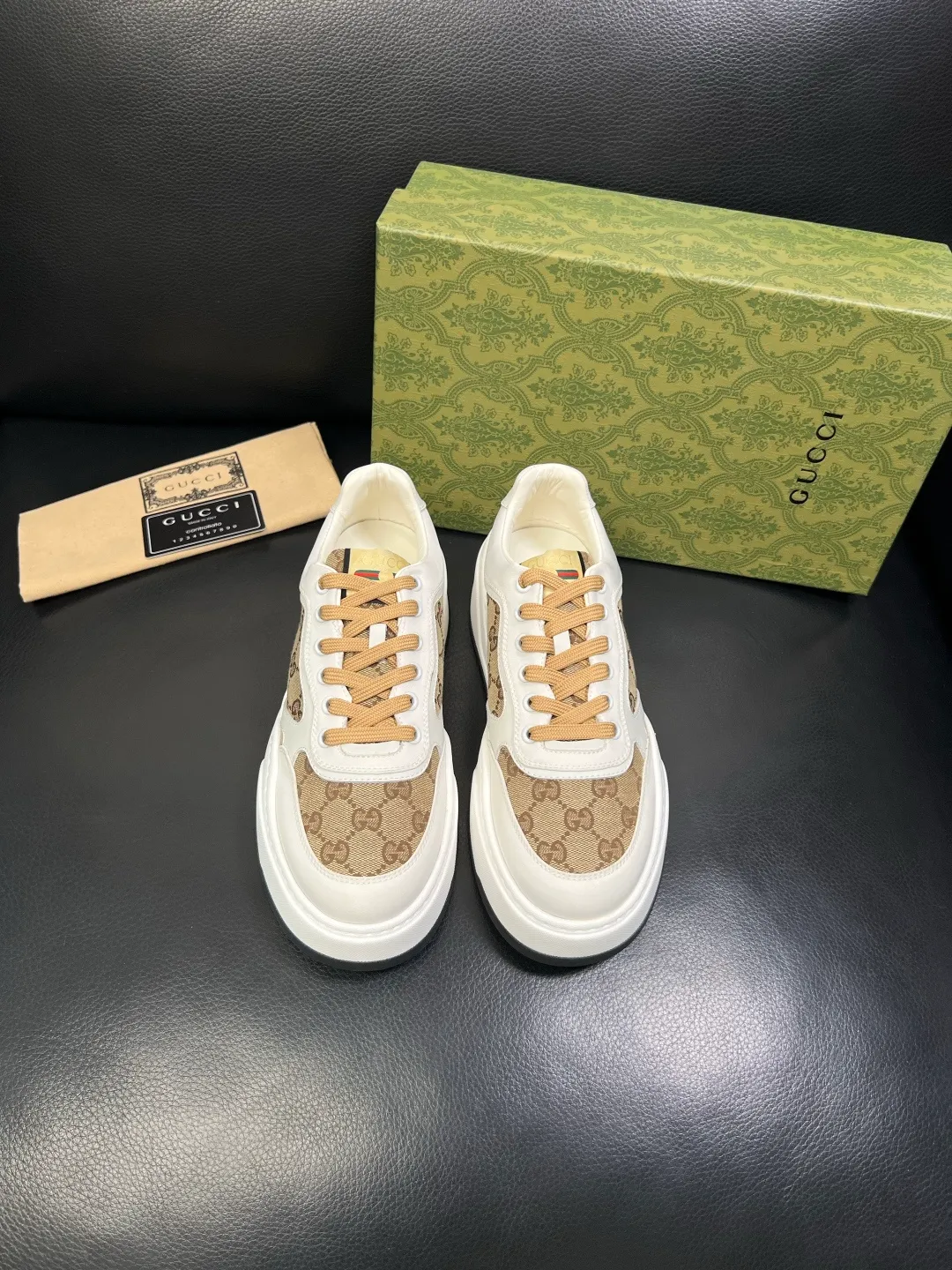 Men's shoes 💰820 Gucci high quality top crafts Gucci counter new original factory configuration, imported cowhide patchwork fabric from Italy, imported cowhide lining, breathable and comfortable, sole: original factory special supply original sole super comfortable, original factory and single goods, welcome to compare, code number 38-44 (customized 45 46)